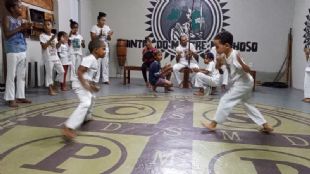 Al Crianada de Euclides, amanh, s 18h, tem Maculel e Capoeira na praa.