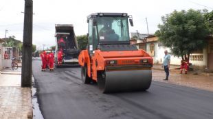 Euclides da Cunha: Prefeitura inicia mais uma etapa de asfaltamento na cidade.